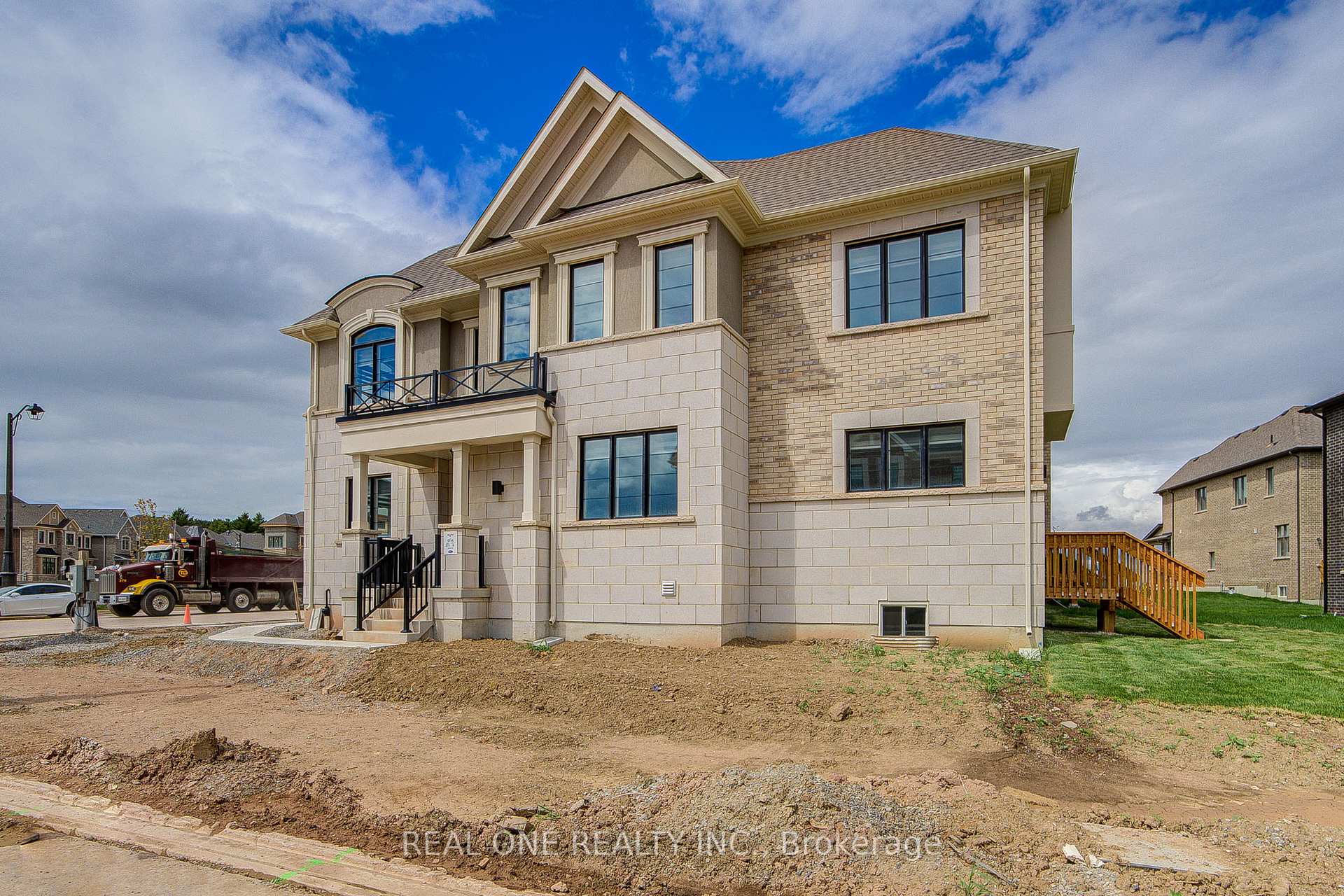 Photo 2 of 1201 Onyx Trail, Oakville, Joshua Meadows — HOMEH