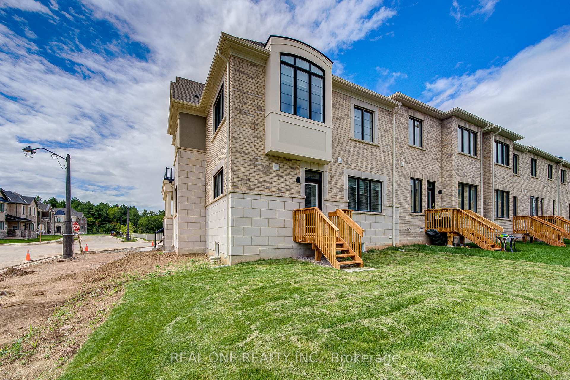 Photo 48 of 1201 Onyx Trail, Oakville, Joshua Meadows — HOMEH