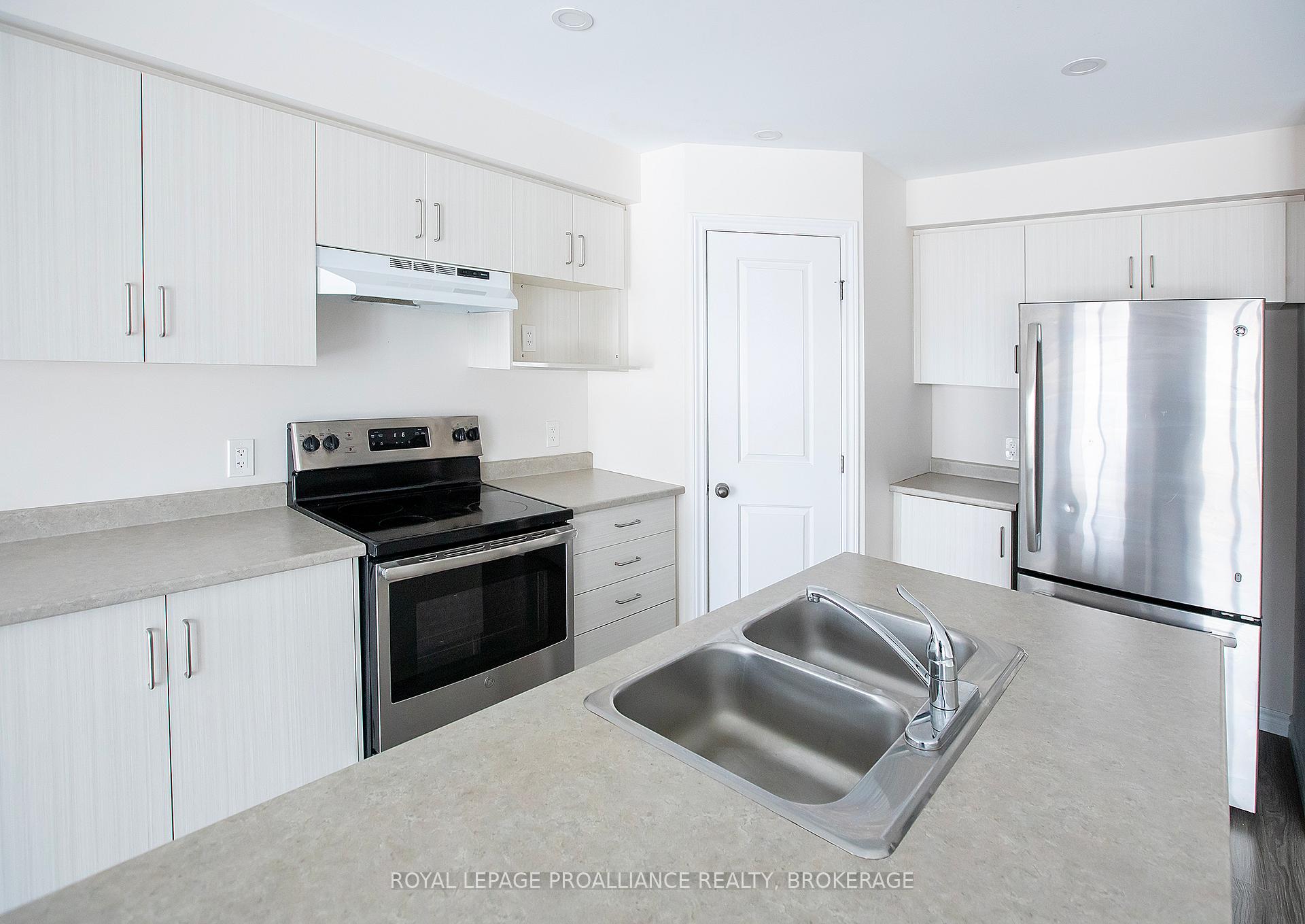 Photo 8 of 1458 Monarch Drive, Kingston, City Northwest — HOMEH