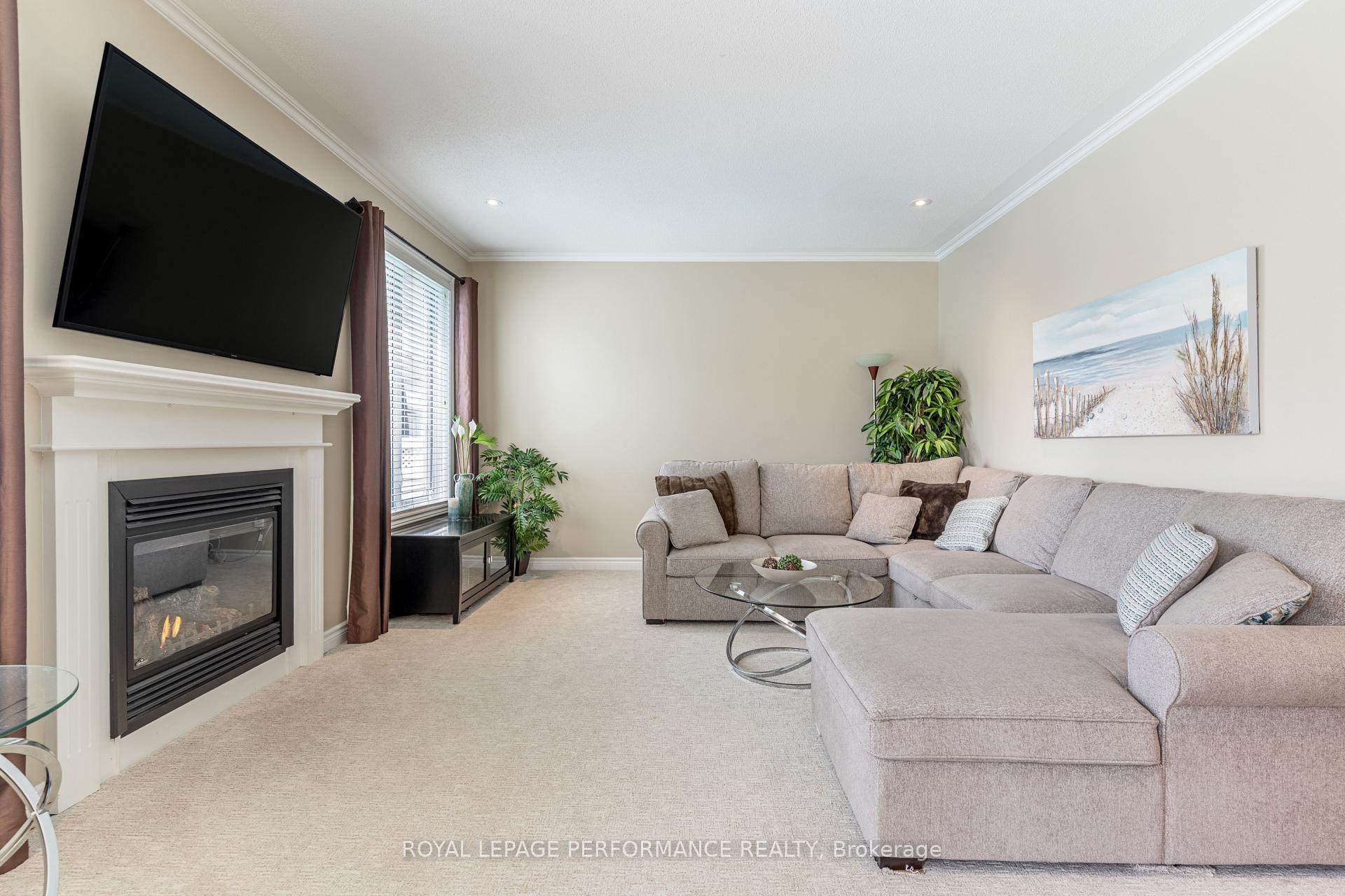 Photo 16 of 355 Goldenbrook Way, Ottawa, Avalon East — HOMEH