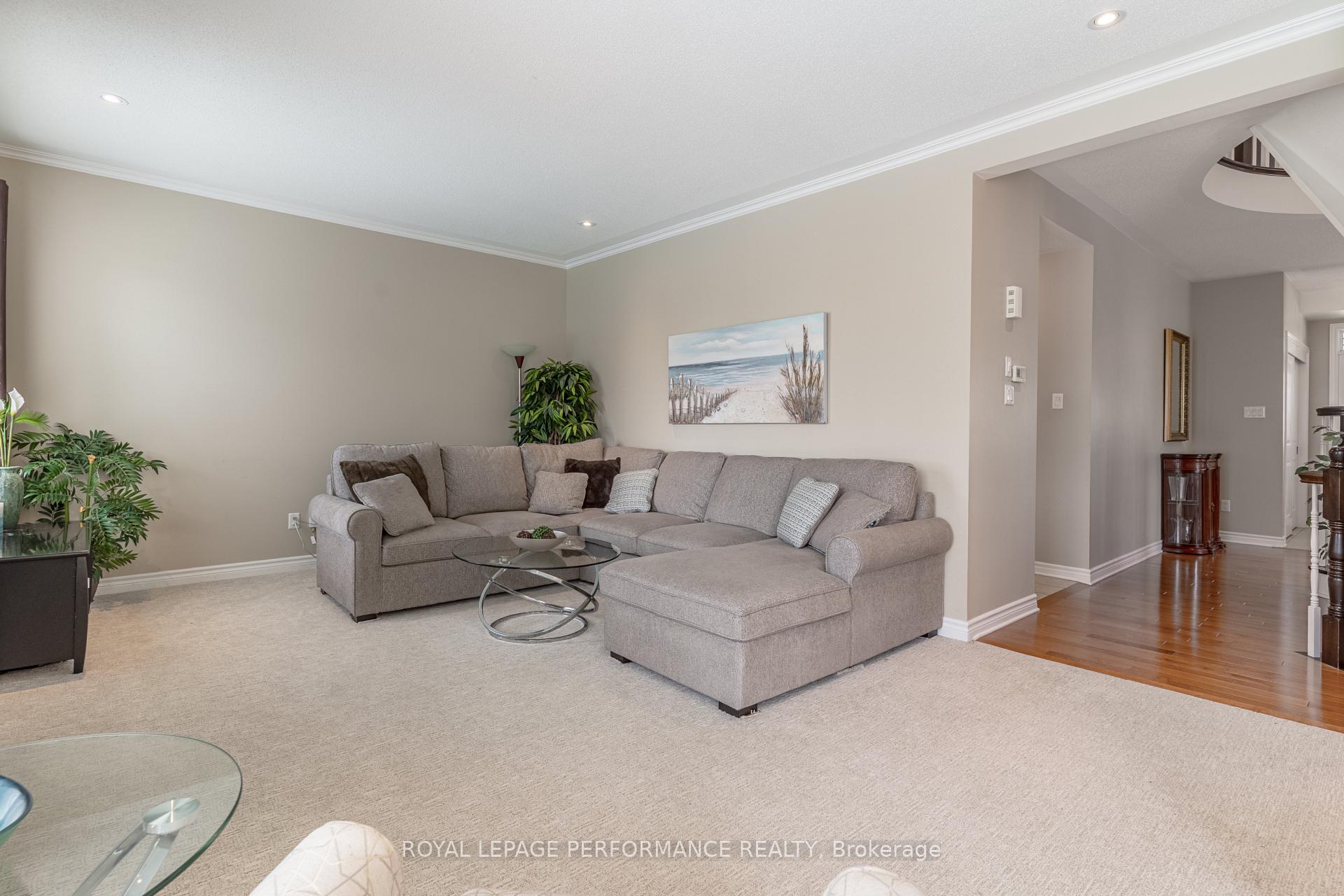 Photo 17 of 355 Goldenbrook Way, Ottawa, Avalon East — HOMEH