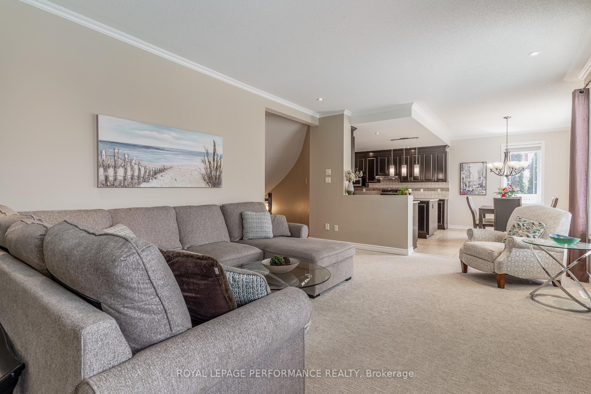 Photo 18 of 355 Goldenbrook Way, Ottawa, Avalon East — HOMEH