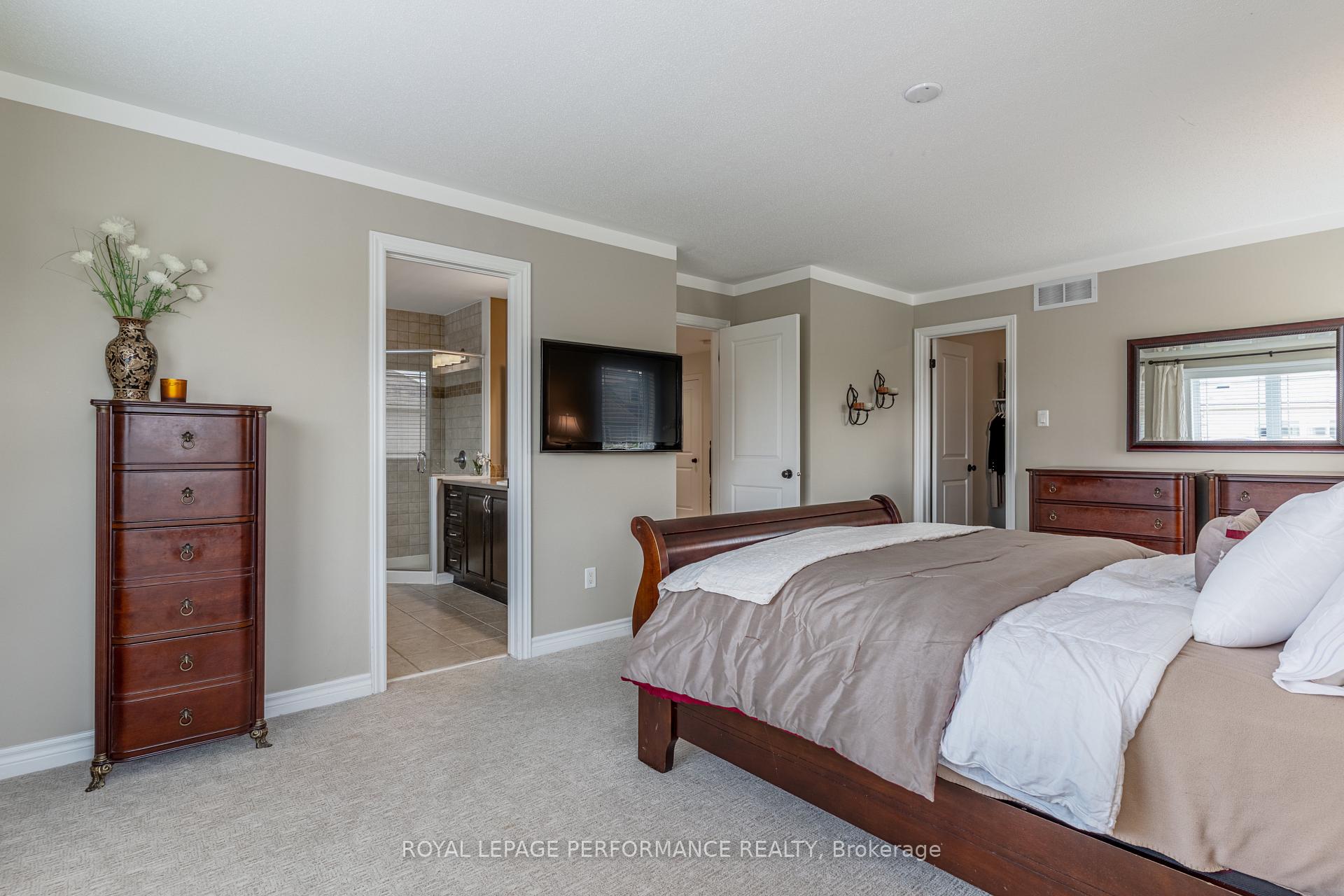 Photo 23 of 355 Goldenbrook Way, Ottawa, Avalon East — HOMEH