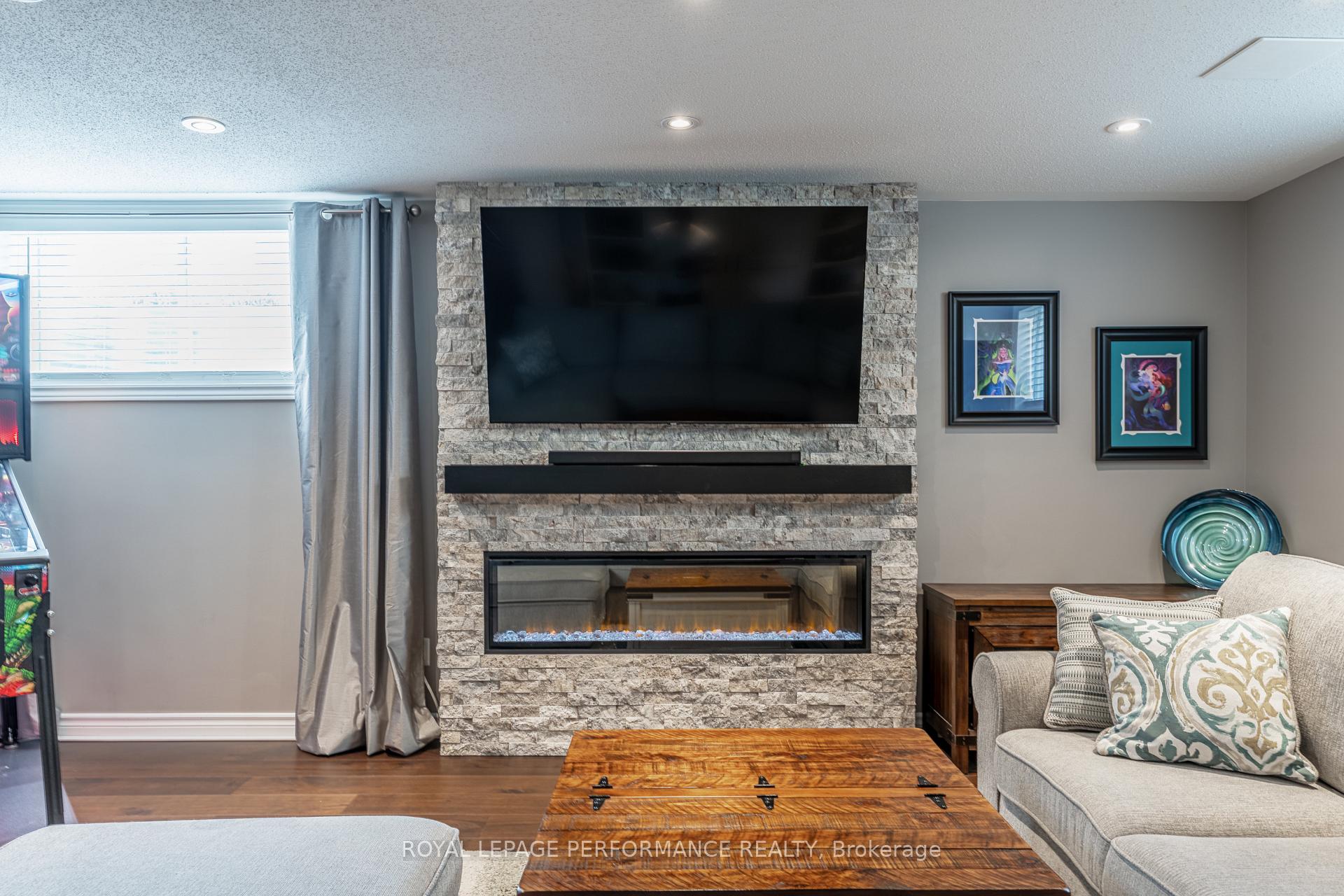 Photo 35 of 355 Goldenbrook Way, Ottawa, Avalon East — HOMEH