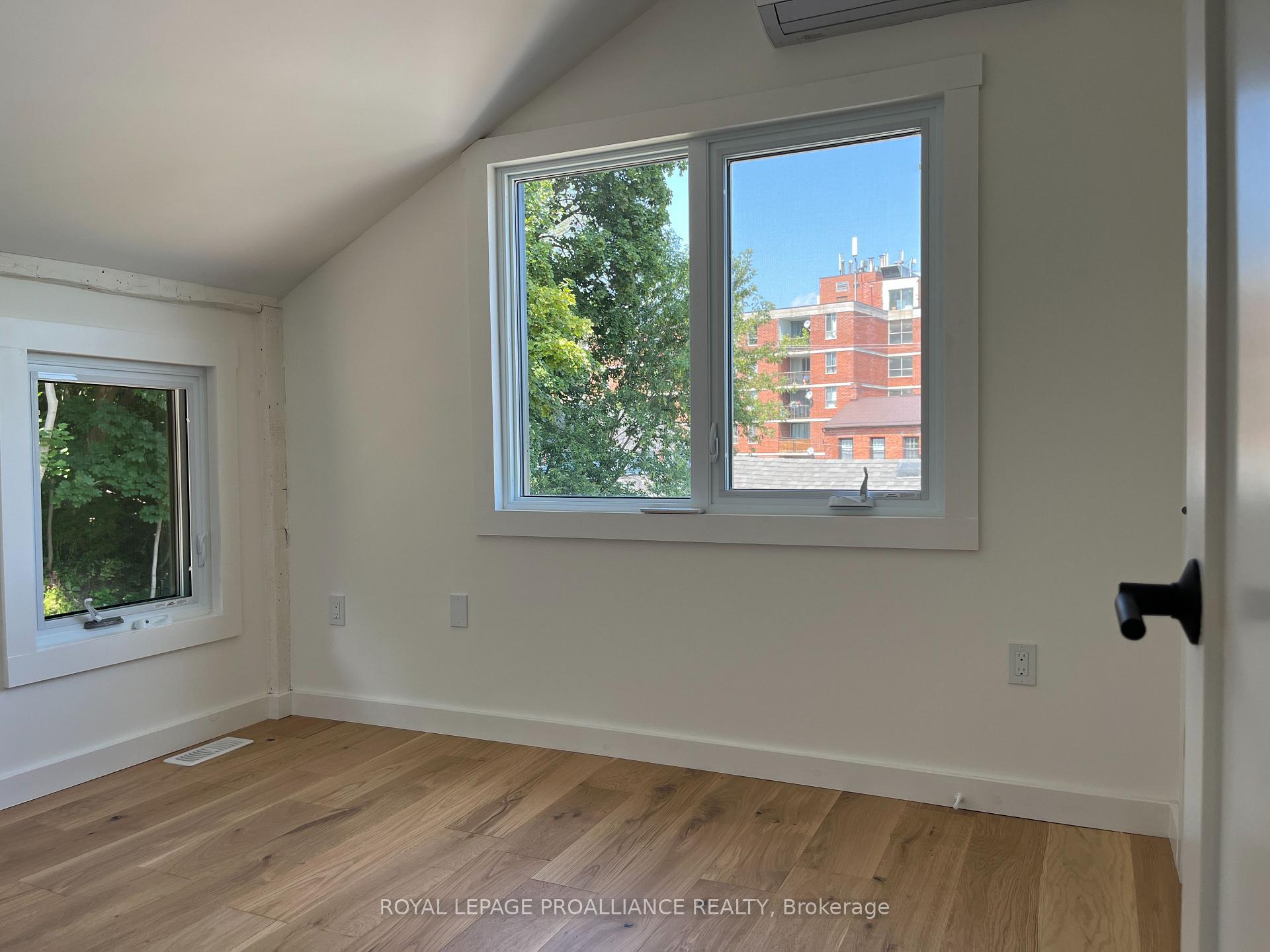 Photo 11 of 34 Cavan Street, Port Hope — HOMEH