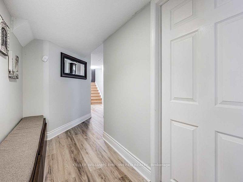 Photo 2 of Unit Basement Apartment, 1049 Longbow Drive, Pickering, Liverpool — HOMEH