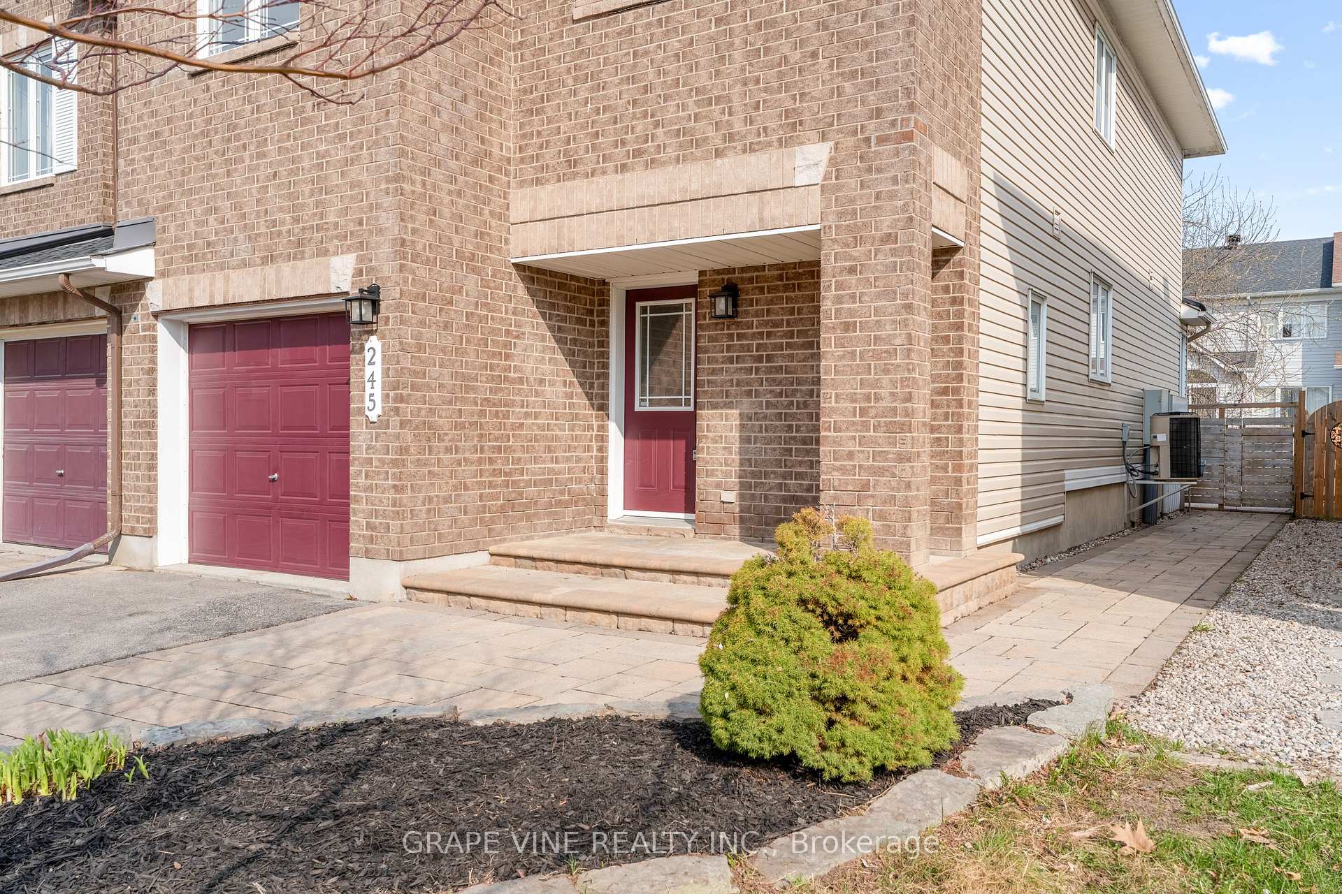 Photo 2 of 245 Monaco Place, Ottawa, Avalon East — HOMEH