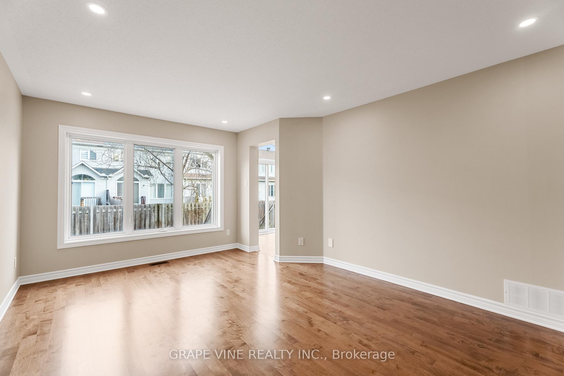 Photo 8 of 245 Monaco Place, Ottawa, Avalon East — HOMEH