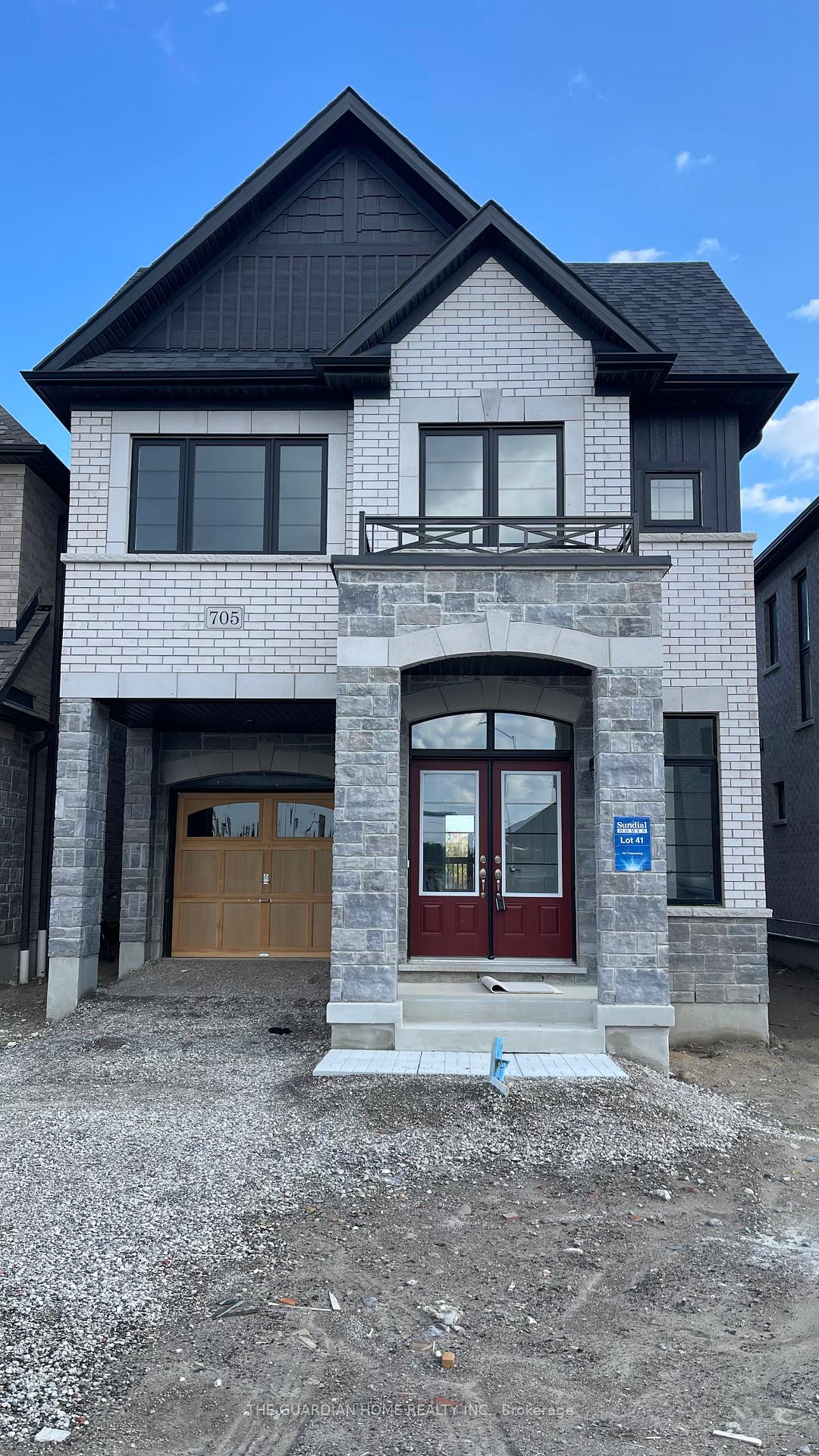 Front of 705 Catalina Manor