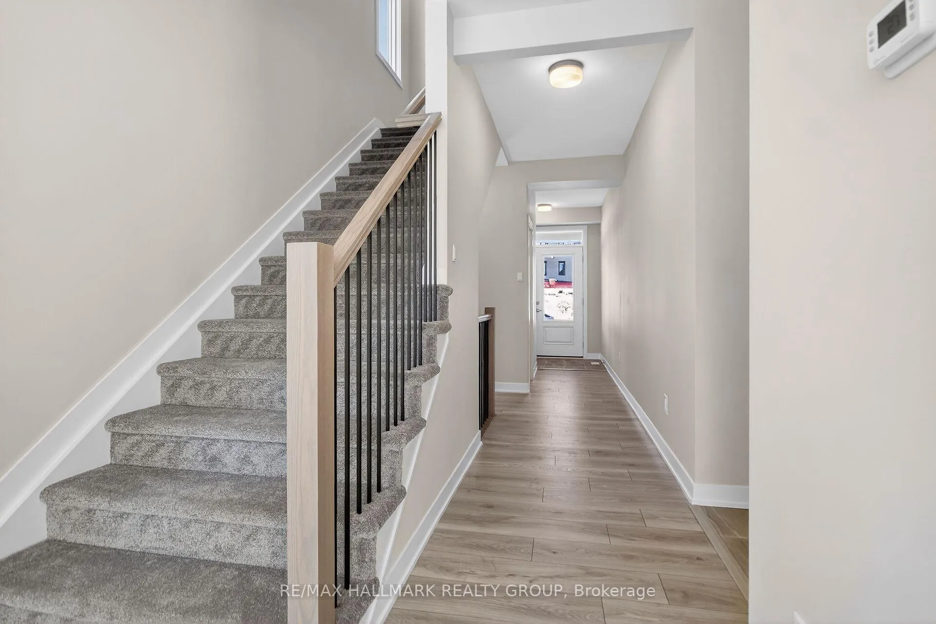 Photo 4 of 536 Promontory Place, Ottawa, Barrhaven - Half Moon Bay — HOMEH