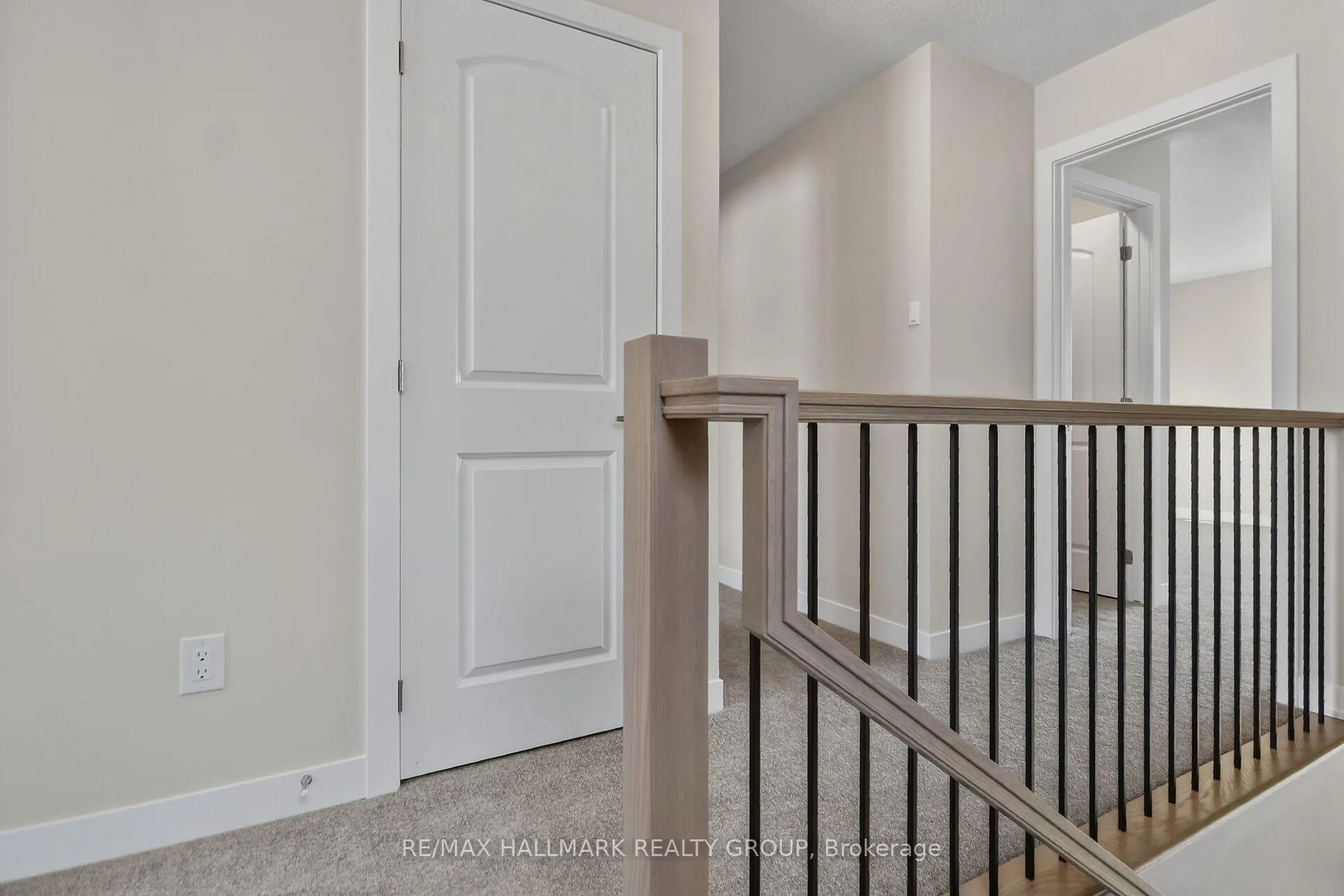 Photo 17 of 536 Promontory Place, Ottawa, Barrhaven - Half Moon Bay — HOMEH