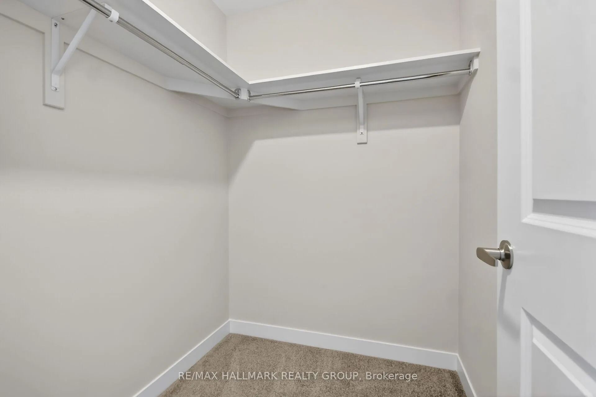 Photo 20 of 536 Promontory Place, Ottawa, Barrhaven - Half Moon Bay — HOMEH