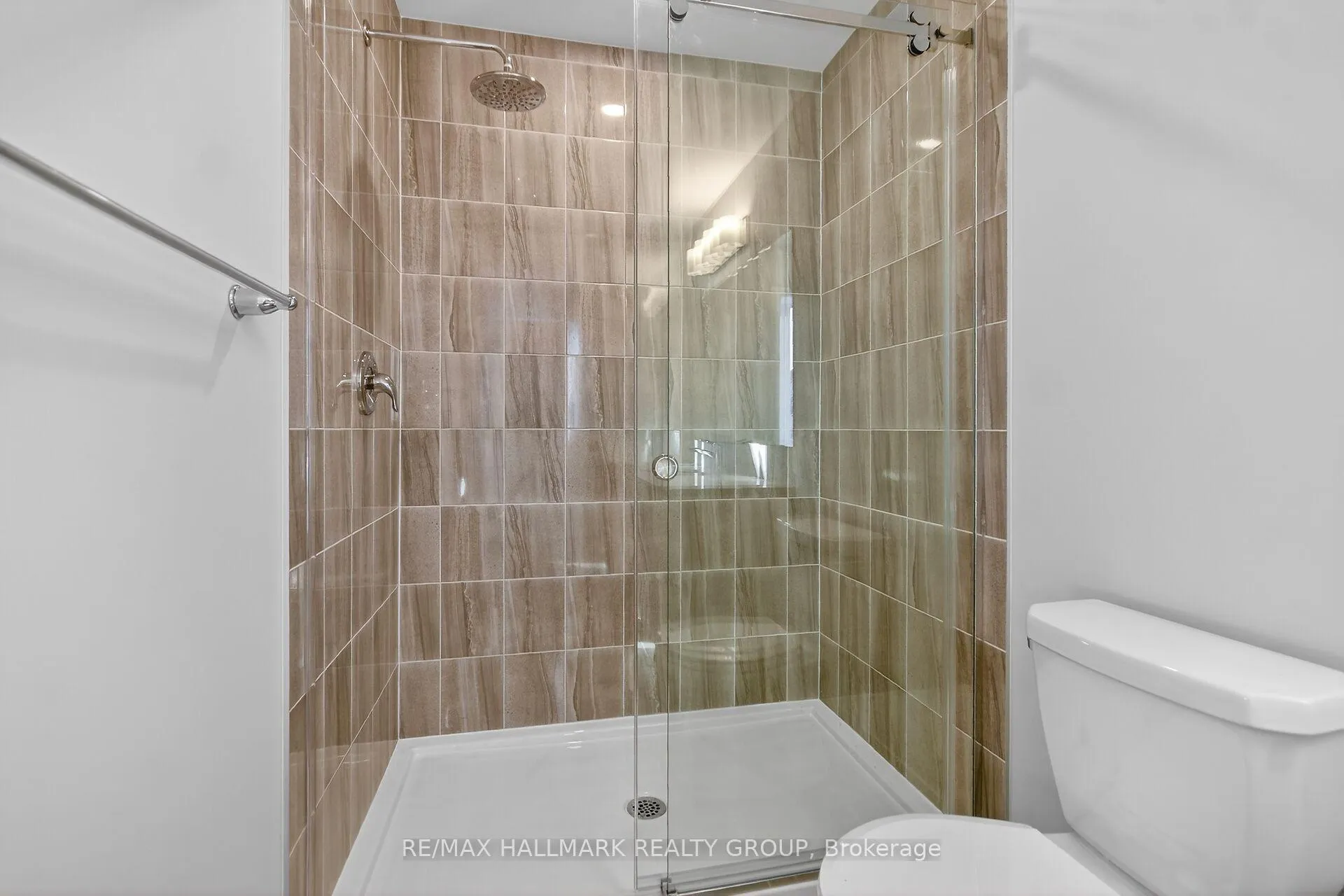 Photo 21 of 536 Promontory Place, Ottawa, Barrhaven - Half Moon Bay — HOMEH