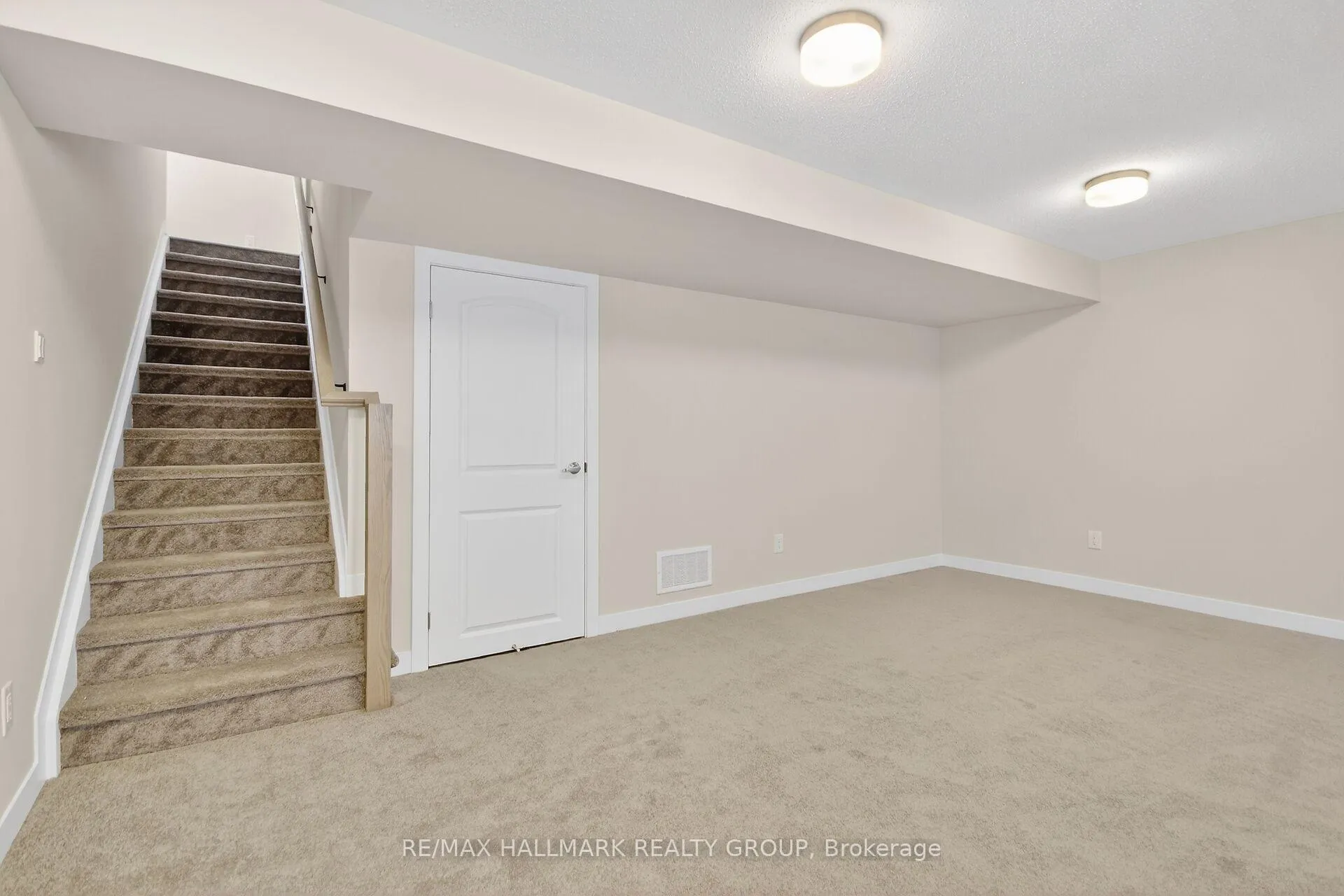Photo 23 of 536 Promontory Place, Ottawa, Barrhaven - Half Moon Bay — HOMEH