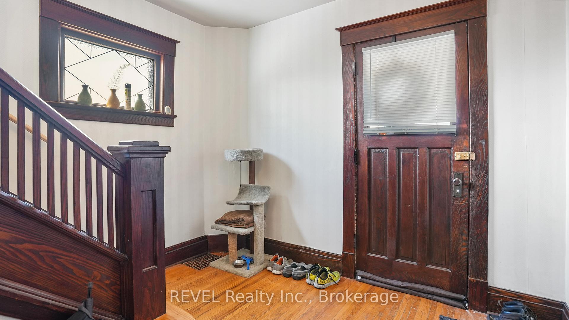 Photo 3 of 5449 Morrison Street, Niagara Falls, Cherrywood — HOMEH