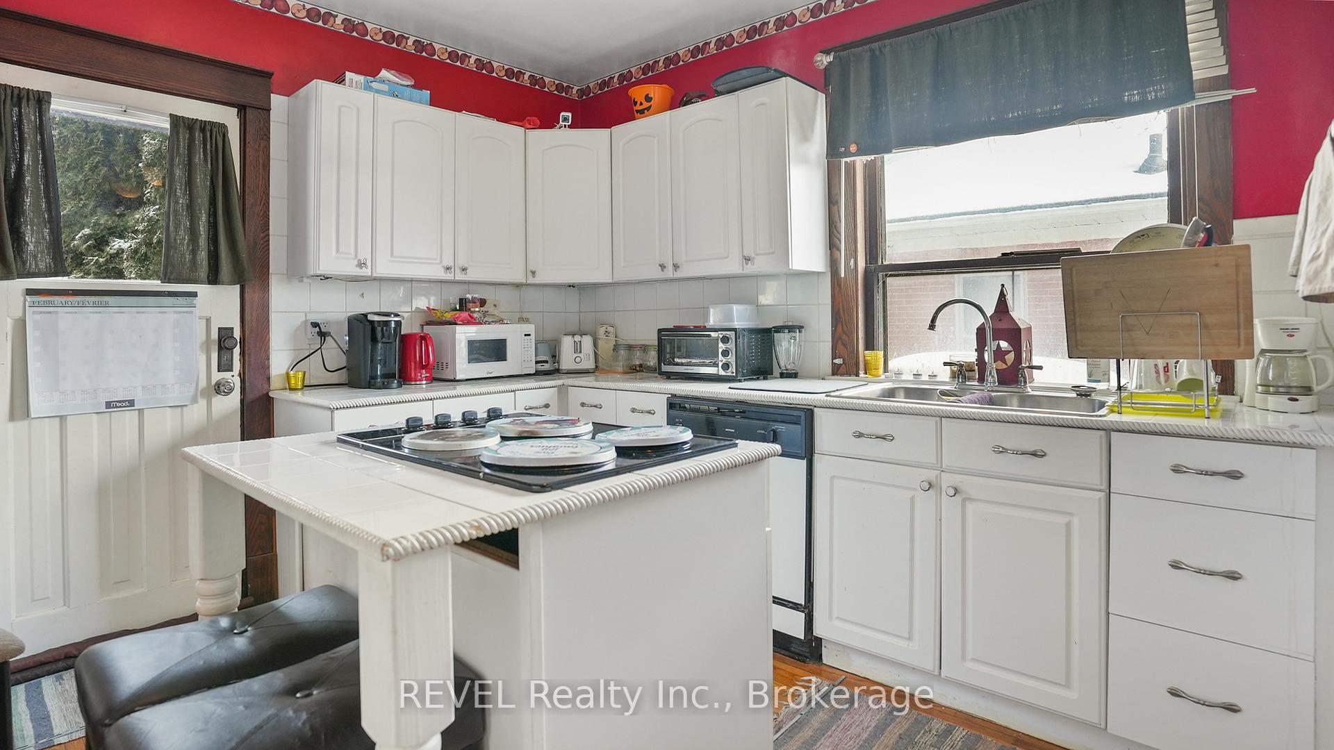 Photo 4 of 5449 Morrison Street, Niagara Falls, Cherrywood — HOMEH