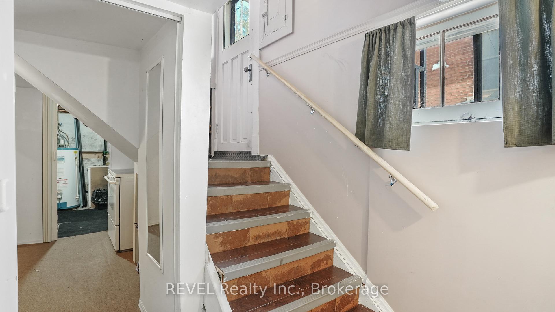 Photo 13 of 5449 Morrison Street, Niagara Falls, Cherrywood — HOMEH