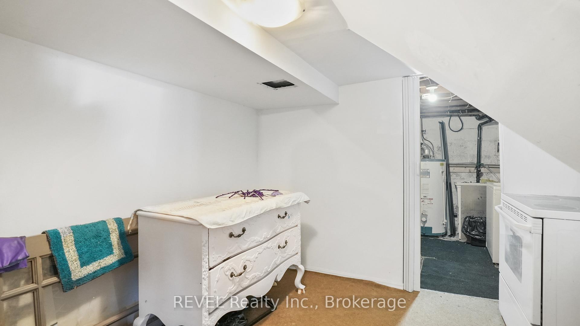 Photo 16 of 5449 Morrison Street, Niagara Falls, Cherrywood — HOMEH
