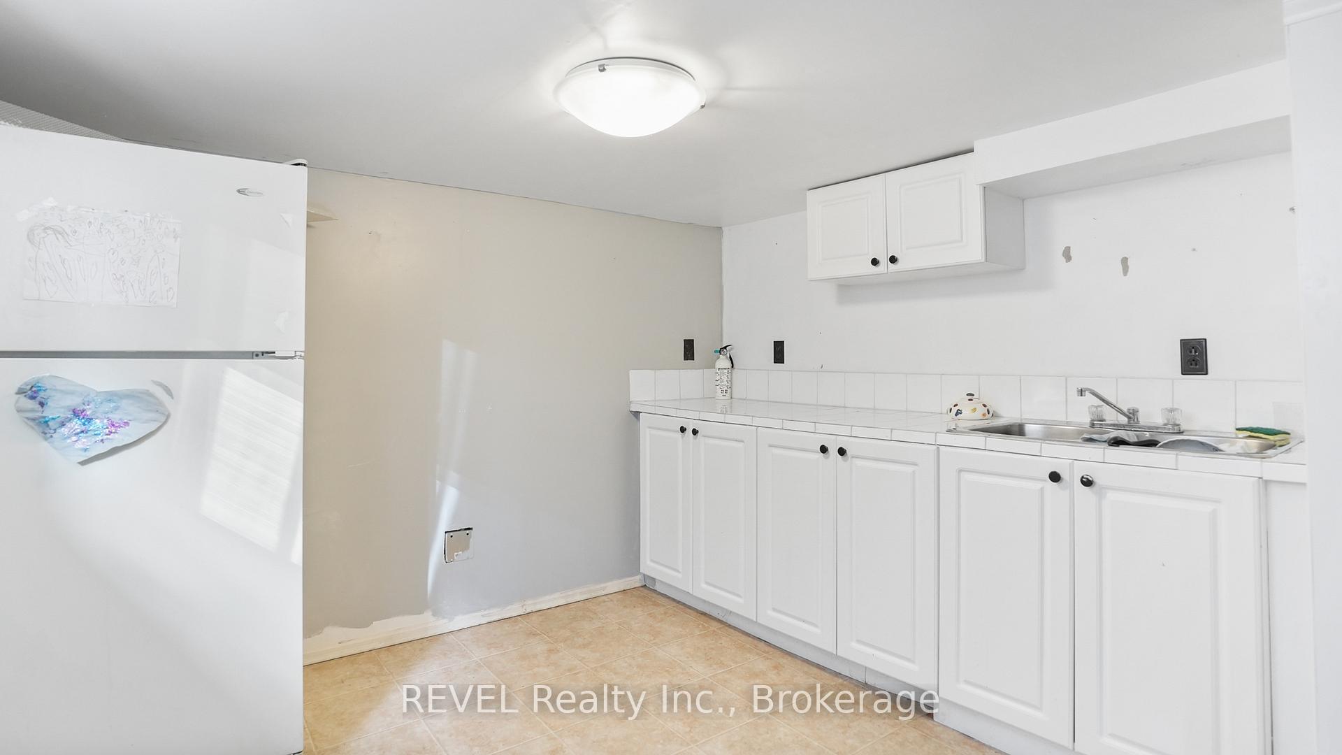 Photo 18 of 5449 Morrison Street, Niagara Falls, Cherrywood — HOMEH