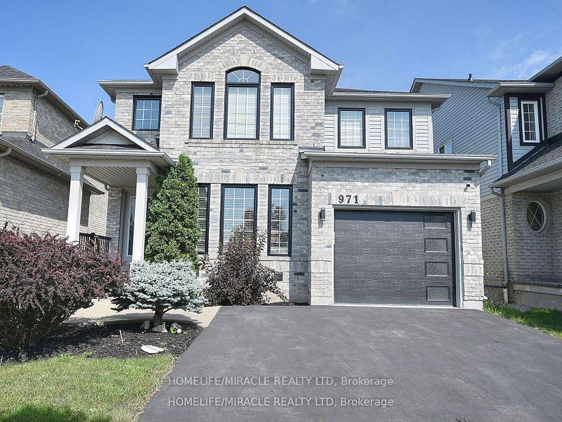 Photo 2 of 971 Kennedy Circle, Milton, Coates — HOMEH