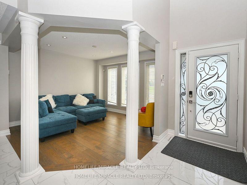 Photo 5 of 971 Kennedy Circle, Milton, Coates — HOMEH