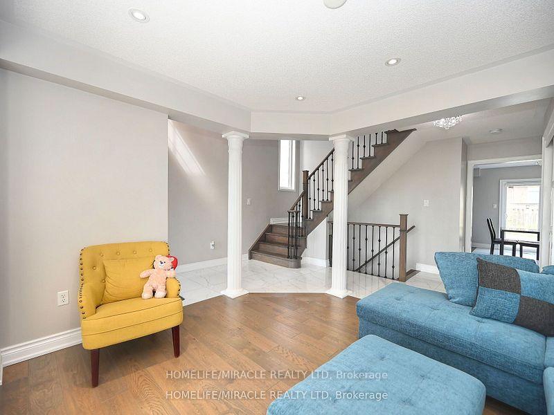 Photo 7 of 971 Kennedy Circle, Milton, Coates — HOMEH