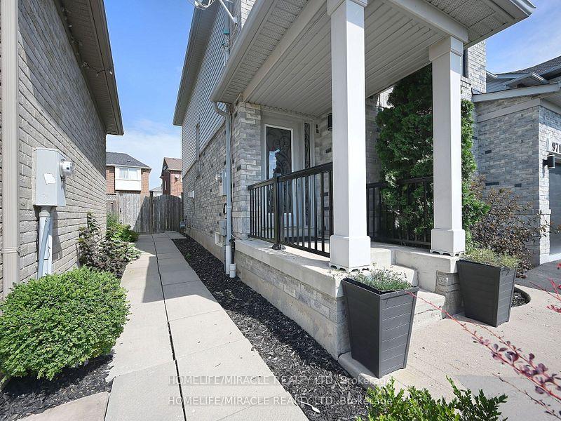 Photo 33 of 971 Kennedy Circle, Milton, Coates — HOMEH