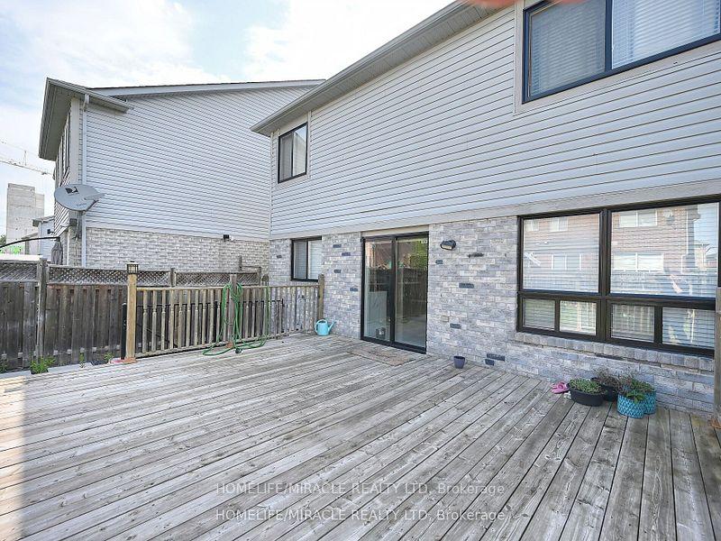 Photo 37 of 971 Kennedy Circle, Milton, Coates — HOMEH