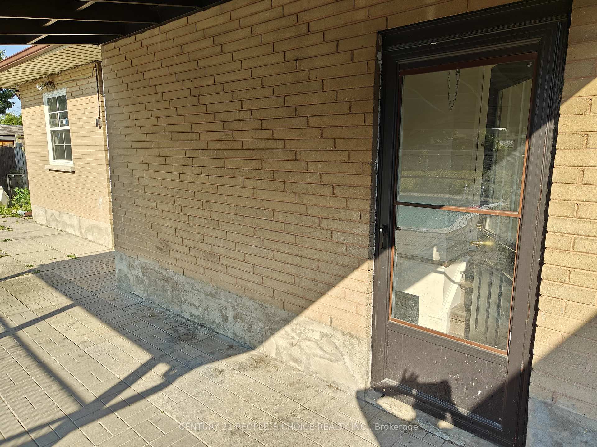 Photo 2 of 504 Bader Avenue, Oshawa, McLaughlin — HOMEH