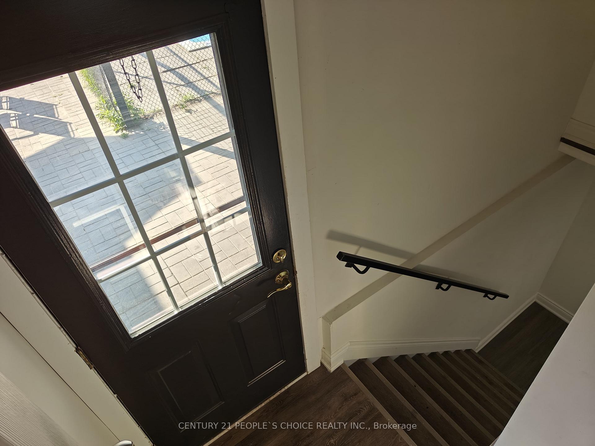 Photo 3 of 504 Bader Avenue, Oshawa, McLaughlin — HOMEH