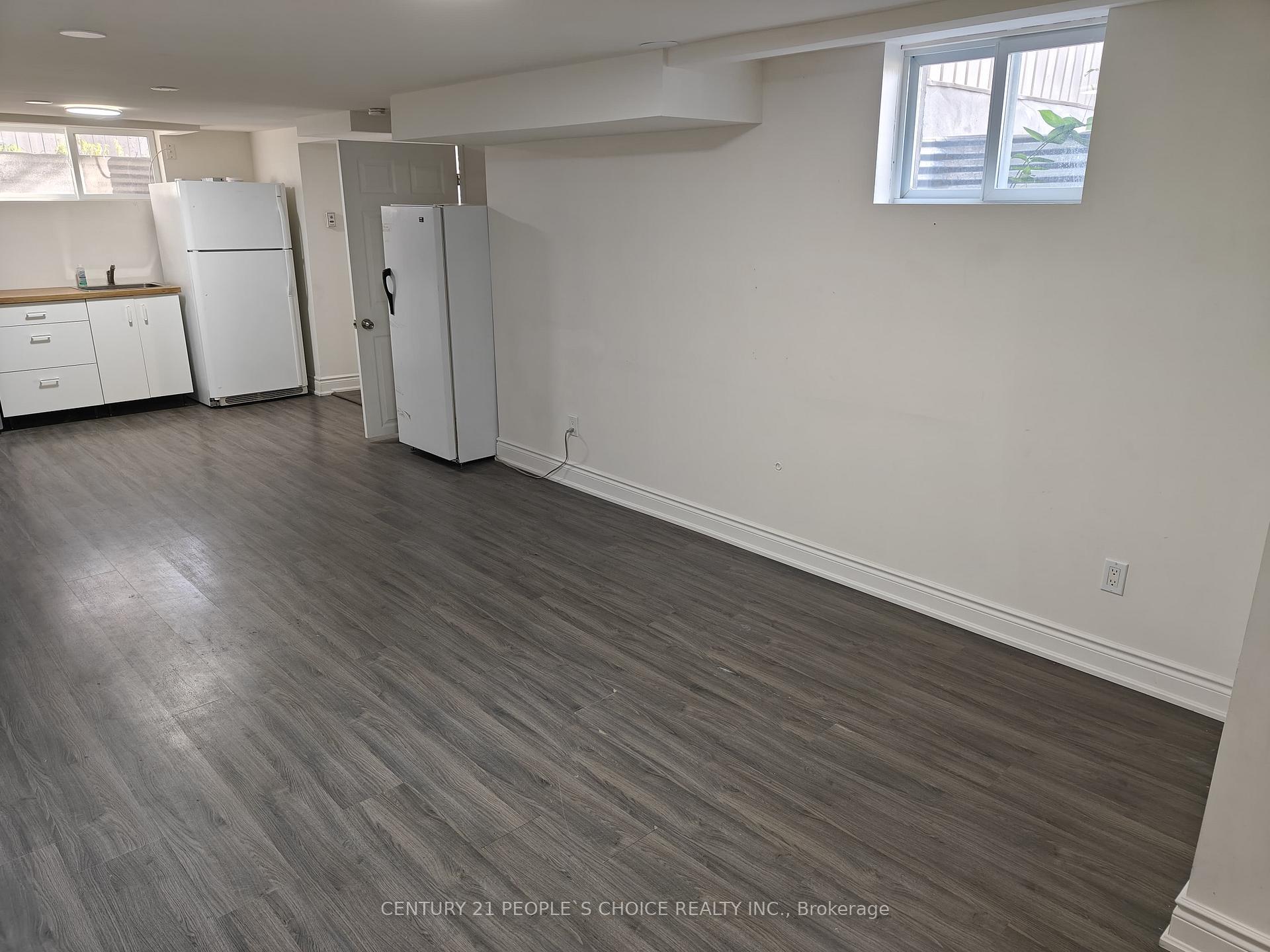 Photo 4 of 504 Bader Avenue, Oshawa, McLaughlin — HOMEH