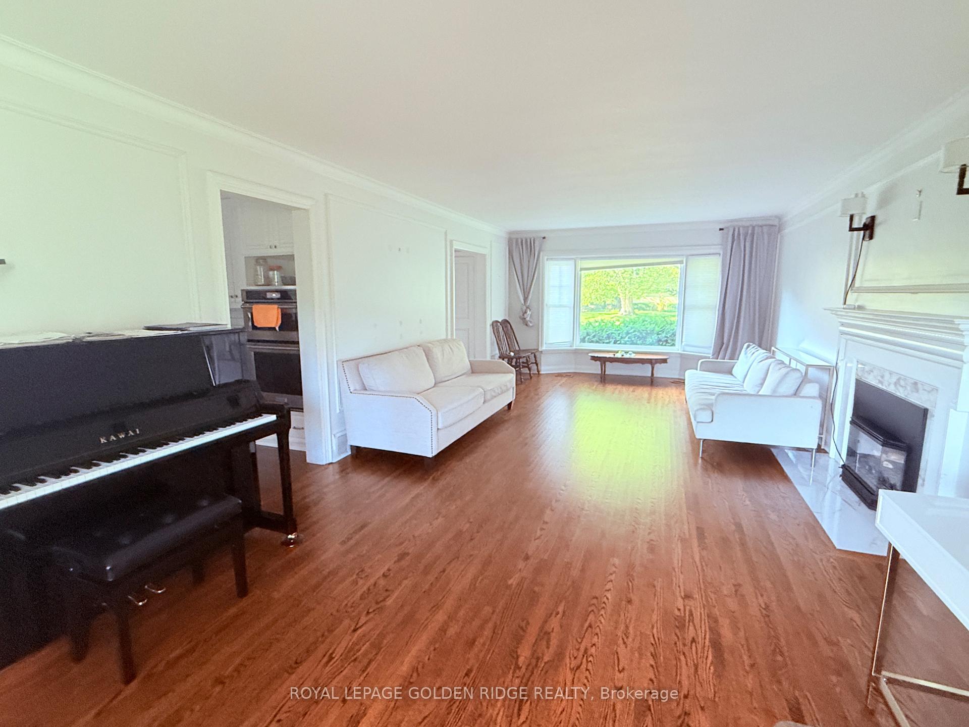 Photo 8 of 145 Cairncroft Road, Oakville, Morrison — HOMEH