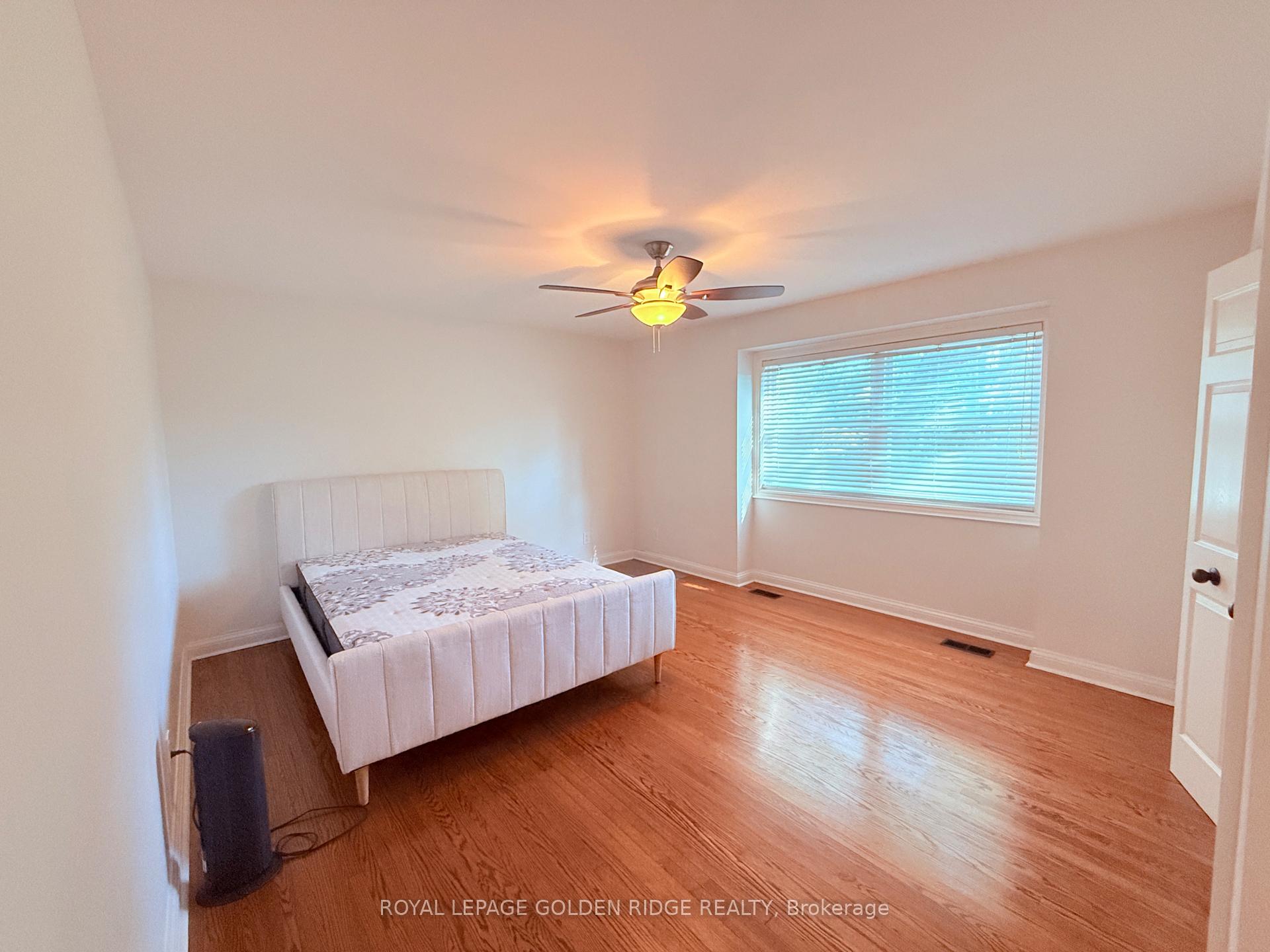 Photo 20 of 145 Cairncroft Road, Oakville, Morrison — HOMEH