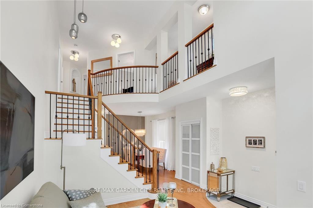 Photo 24 of 3323 Whilabout Terrace, Oakville, Bronte — HOMEH