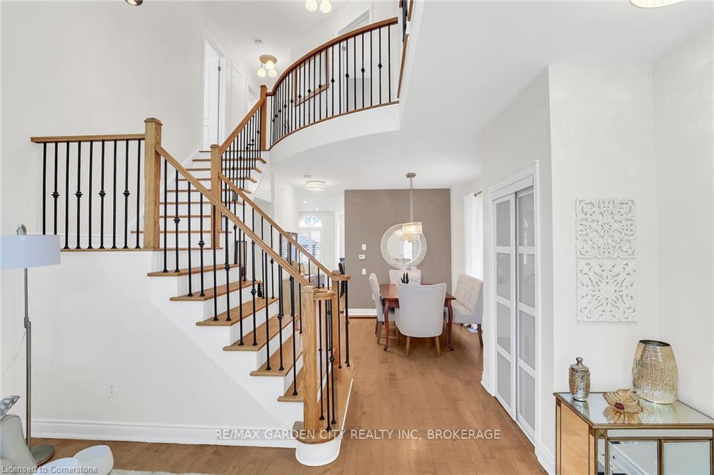 Photo 17 of 3323 Whilabout Terrace, Oakville, Bronte — HOMEH