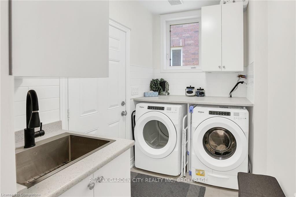 Photo 32 of 3323 Whilabout Terrace, Oakville, Bronte — HOMEH