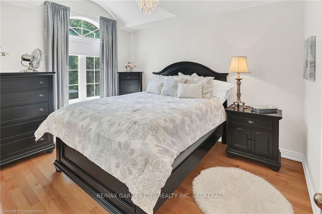 Photo 29 of 3323 Whilabout Terrace, Oakville, Bronte — HOMEH