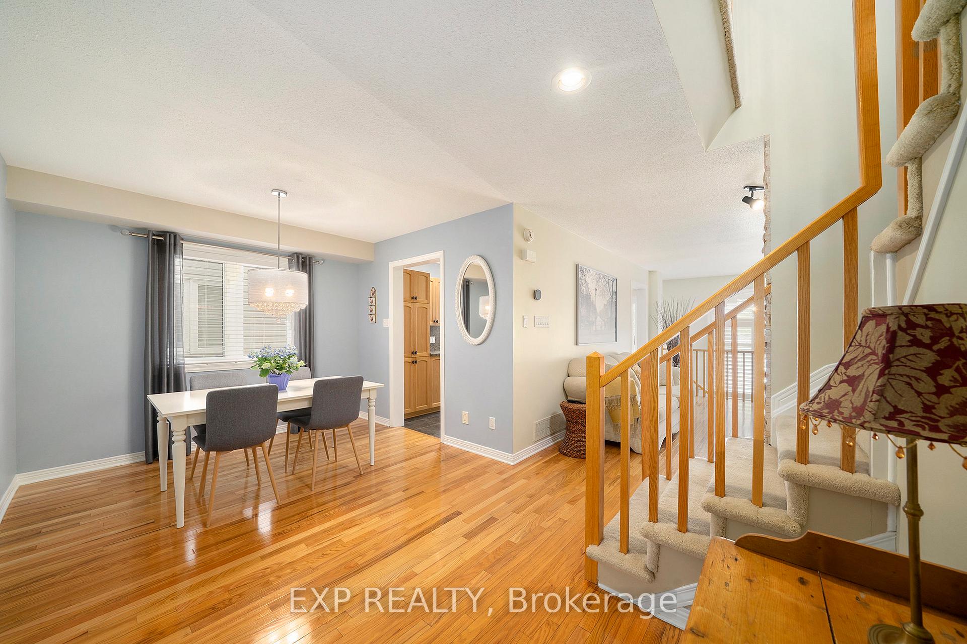 Photo 6 of 960 Lucille Way, Ottawa, Notting Hill/Summerside — HOMEH