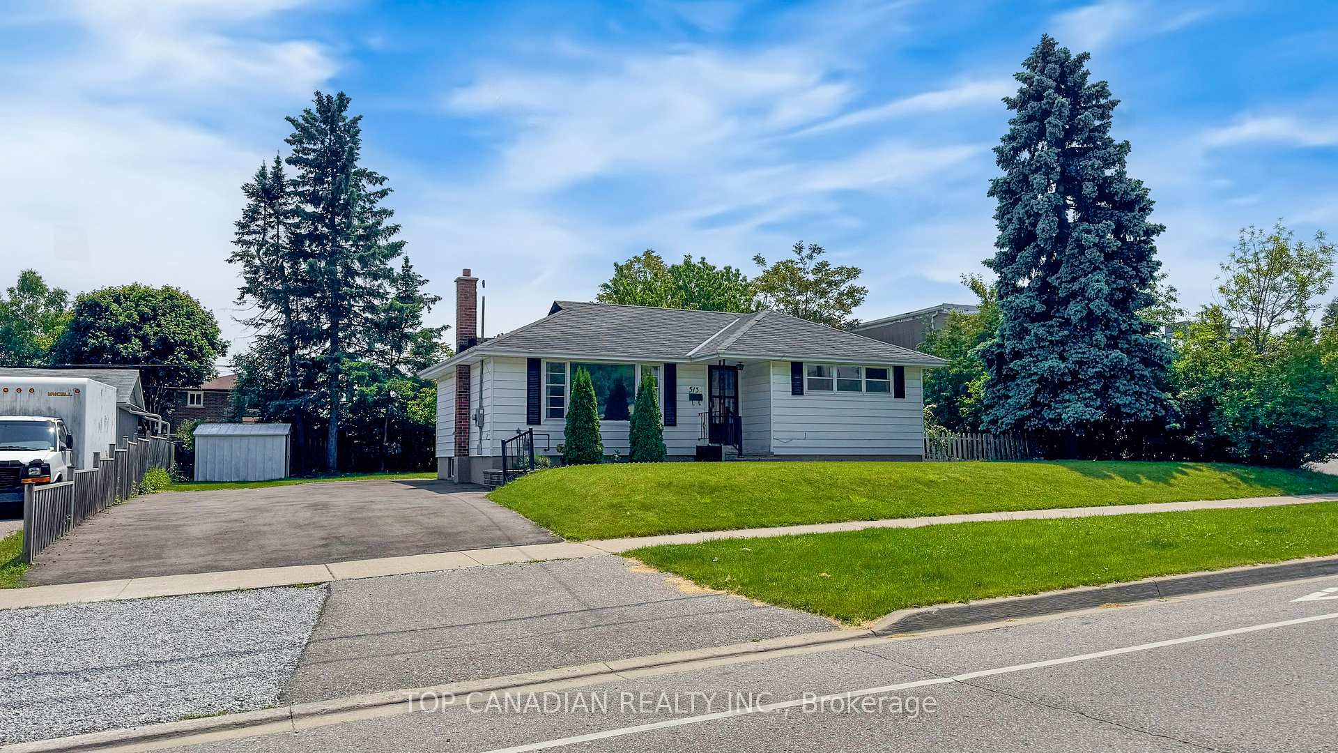 Photo 2 of 2-513 Annapolis Avenue, Oshawa, McLaughlin — HOMEH