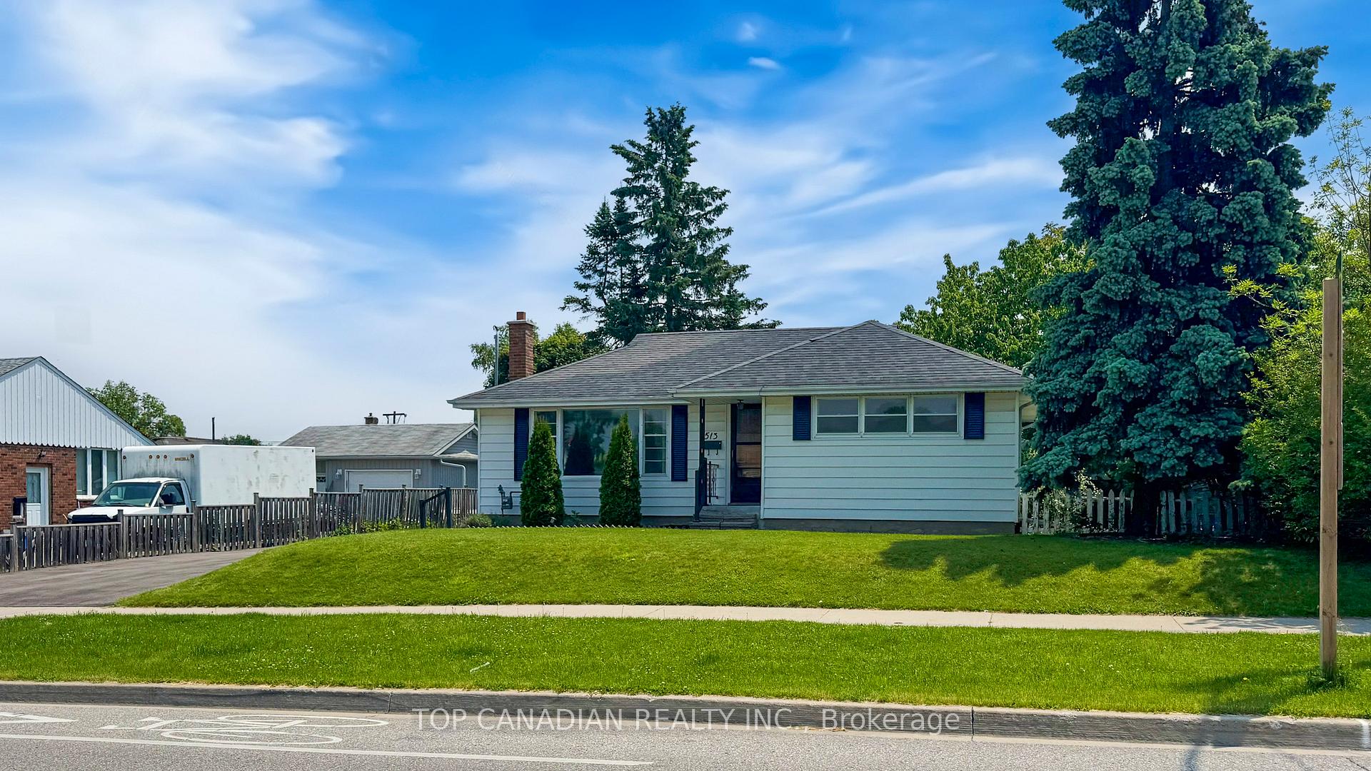 Photo 4 of 2-513 Annapolis Avenue, Oshawa, McLaughlin — HOMEH