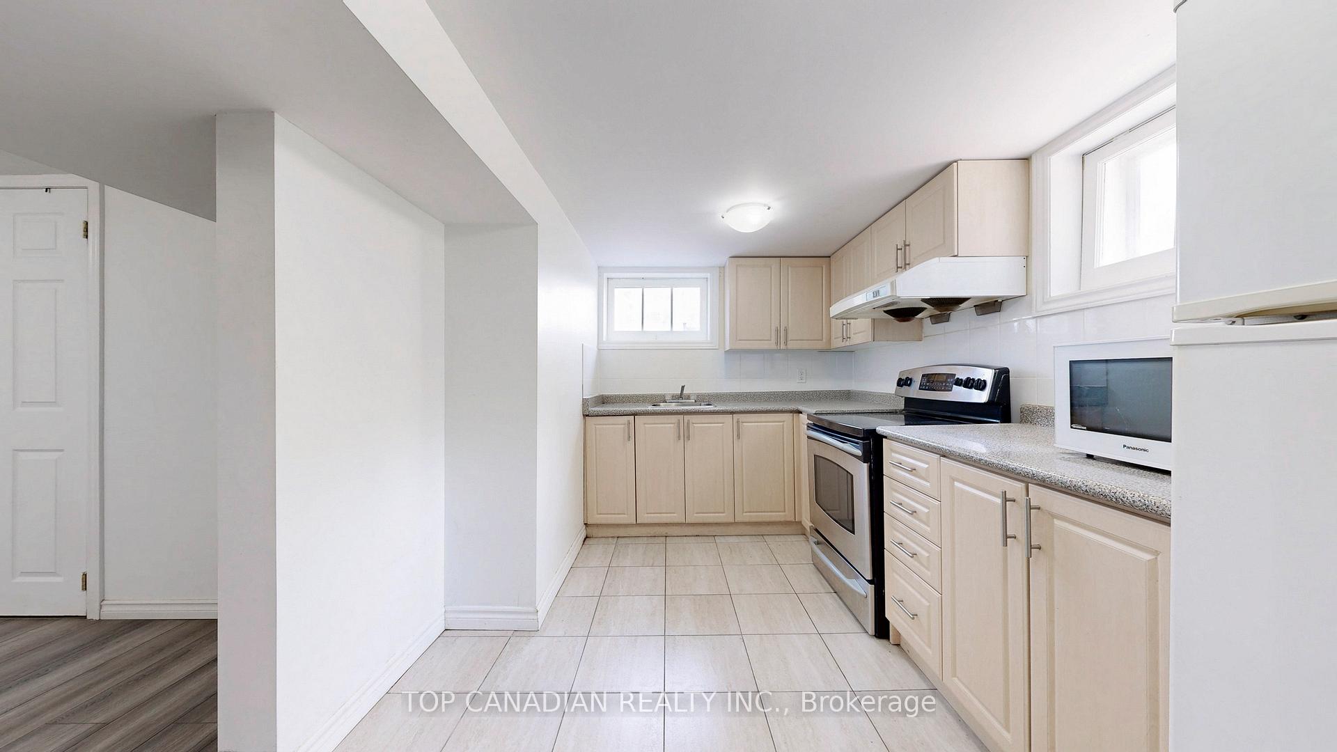 Photo 10 of 2-513 Annapolis Avenue, Oshawa, McLaughlin — HOMEH