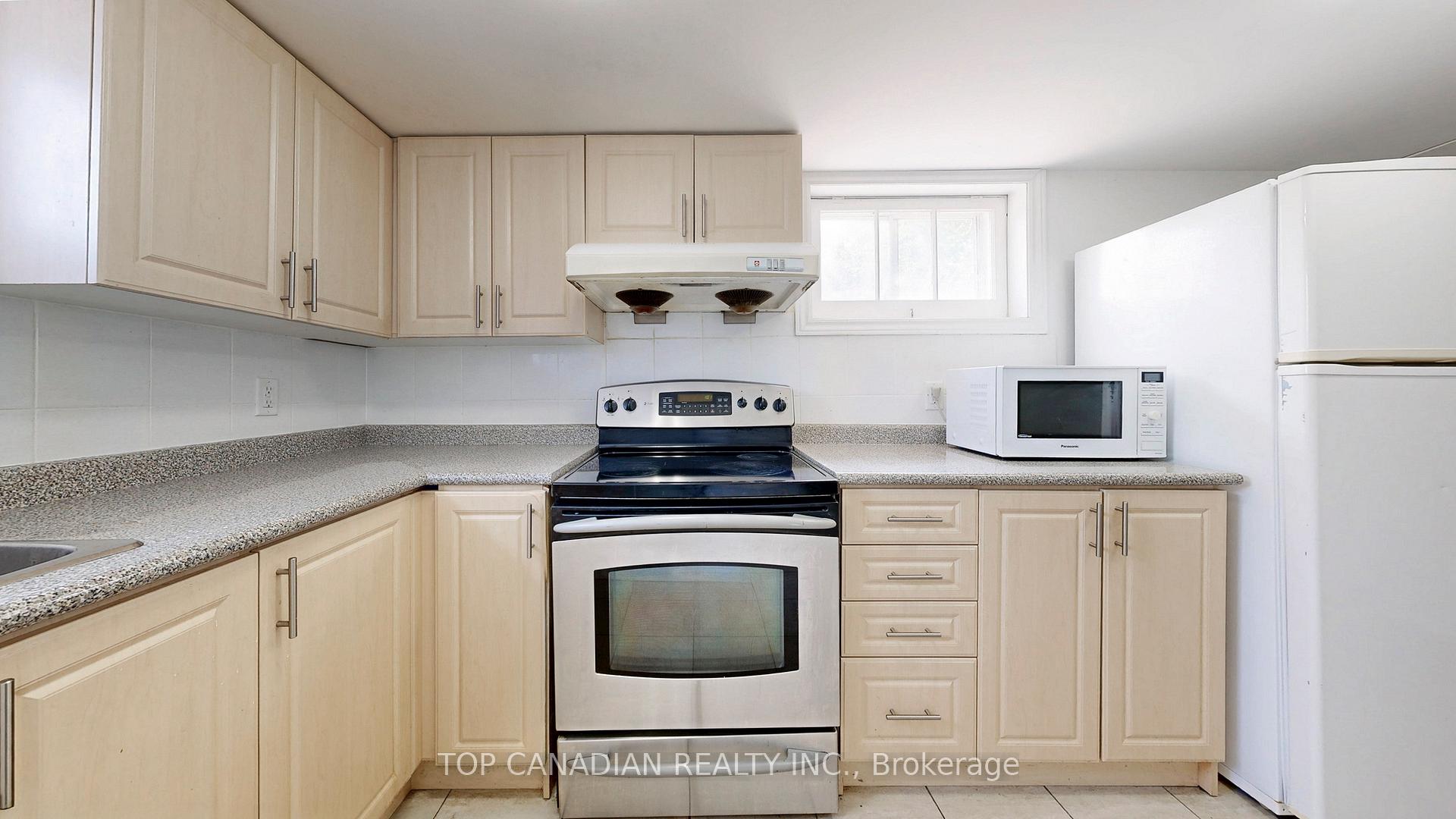 Photo 12 of 2-513 Annapolis Avenue, Oshawa, McLaughlin — HOMEH
