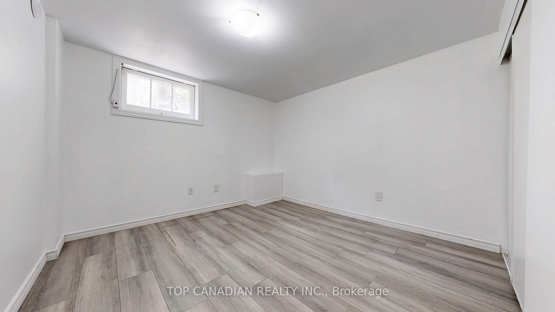 Photo 13 of 2-513 Annapolis Avenue, Oshawa, McLaughlin — HOMEH