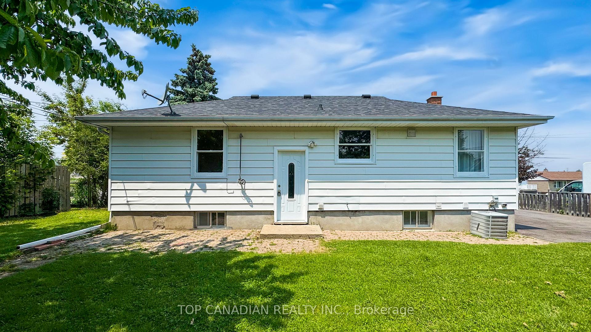 Photo 23 of 2-513 Annapolis Avenue, Oshawa, McLaughlin — HOMEH