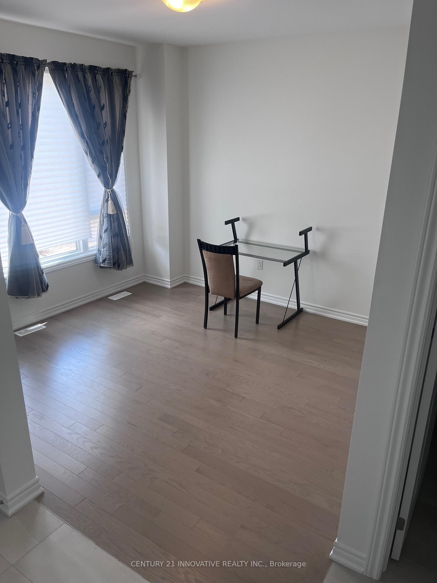 Photo 9 of 1089 Wheat Boom Drive, Oakville, Joshua Meadows — HOMEH