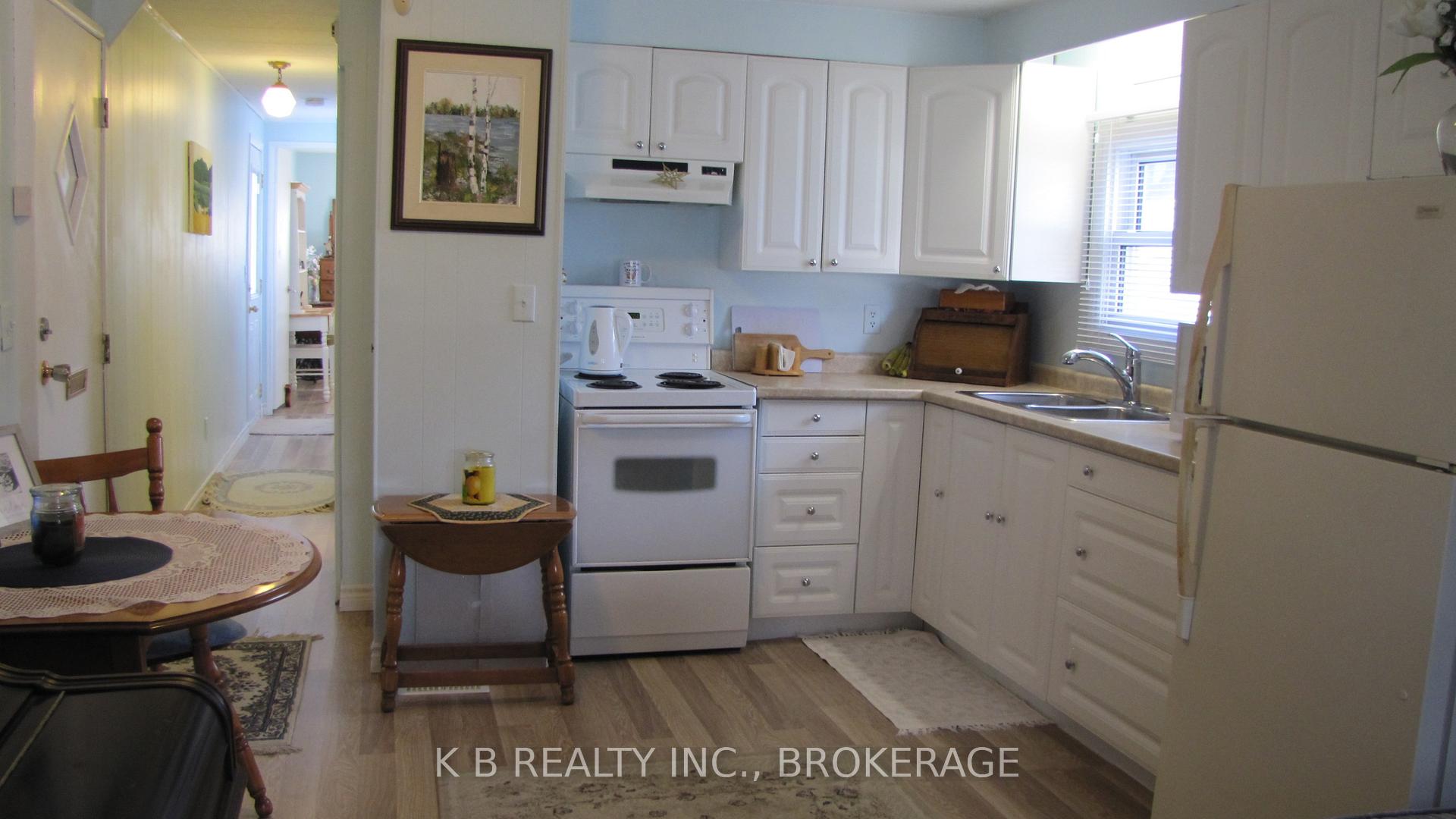 Photo 3 of 6 Wentworth Drive, Kingston, Rideau — HOMEH