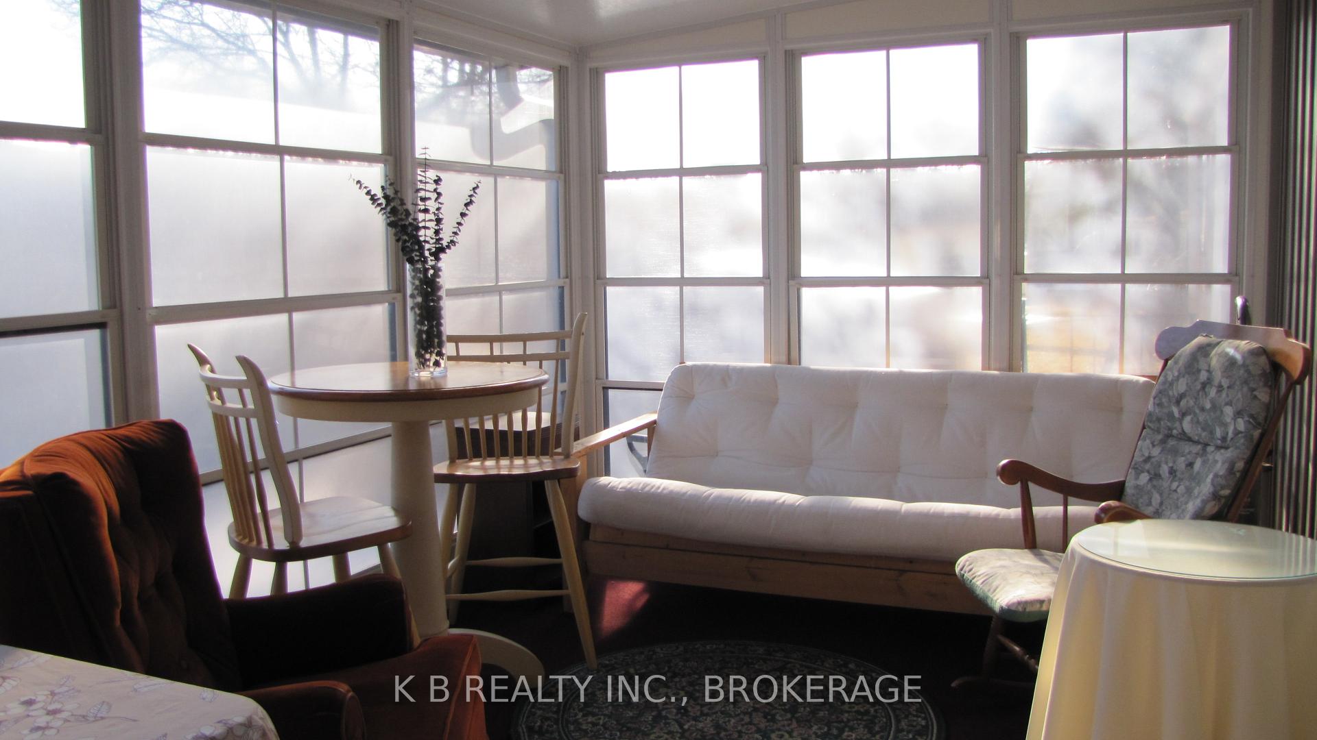 Photo 7 of 6 Wentworth Drive, Kingston, Rideau — HOMEH