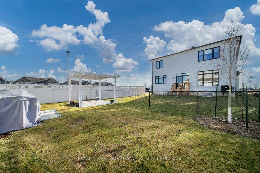 Photo 35 of 1245 Wheathill Street, Kingston, East Gardiners Rd — HOMEH