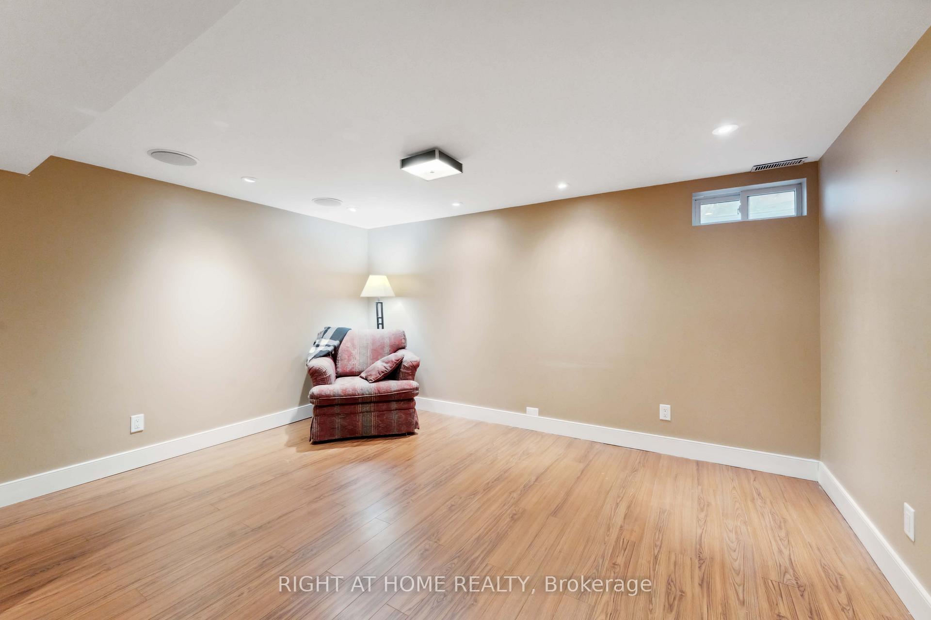 Photo 24 of 476 Glenmore Street, Ottawa, Fallingbrook/Ridgemount — HOMEH