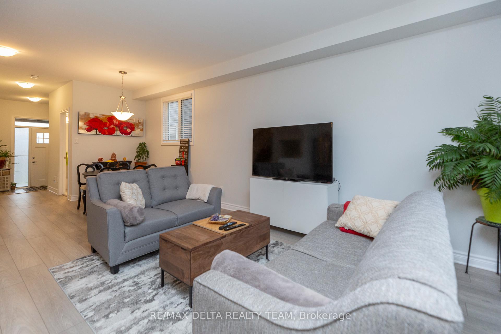 Photo 7 of 310 Guppy Grove, Ottawa, Avalon West — HOMEH